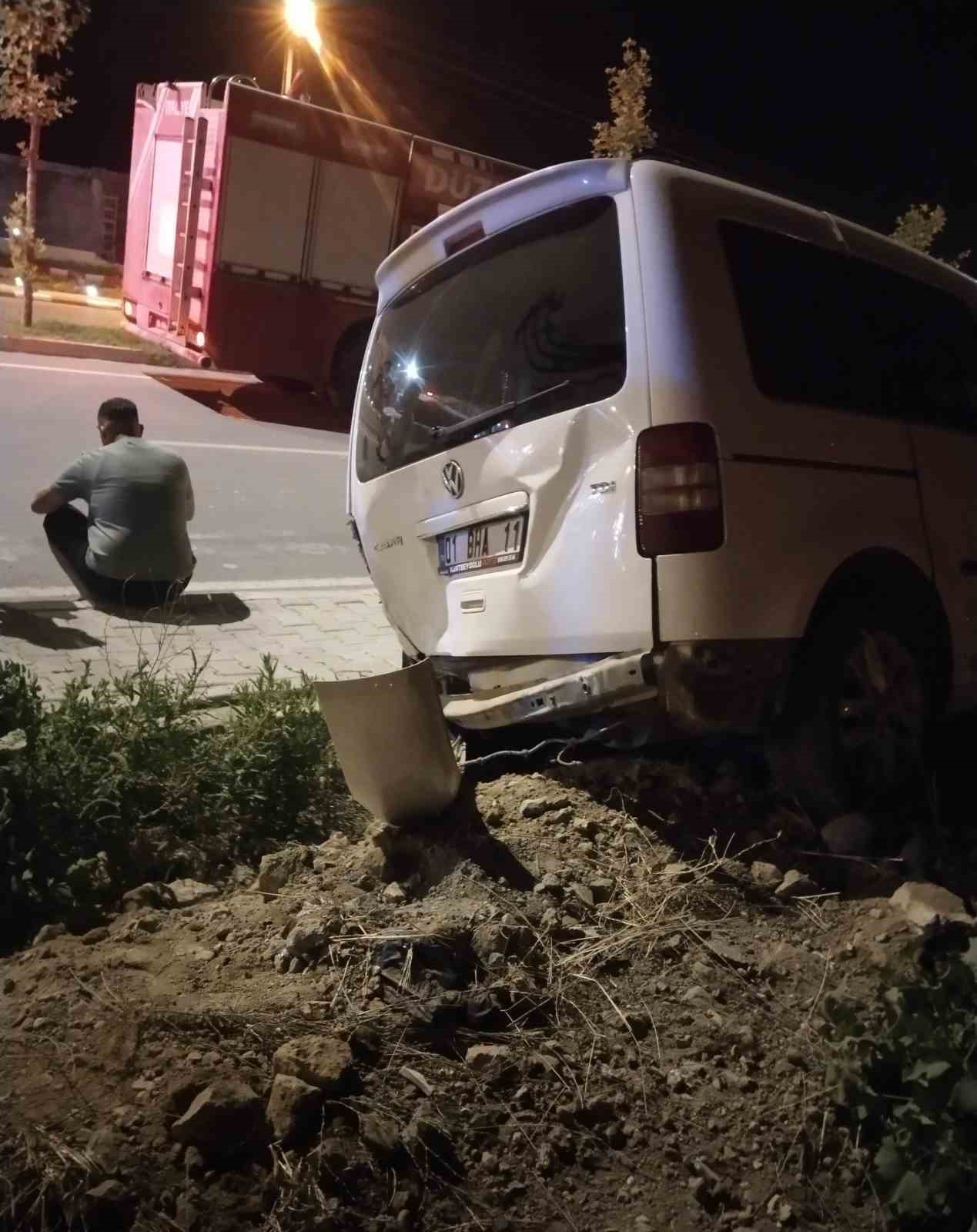 Osmaniye’de iki araç çarpıştı: 3 yaralı