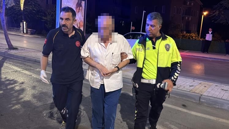 Direksiyon başında kalp krizi geçirdi, polisten yardım istedi