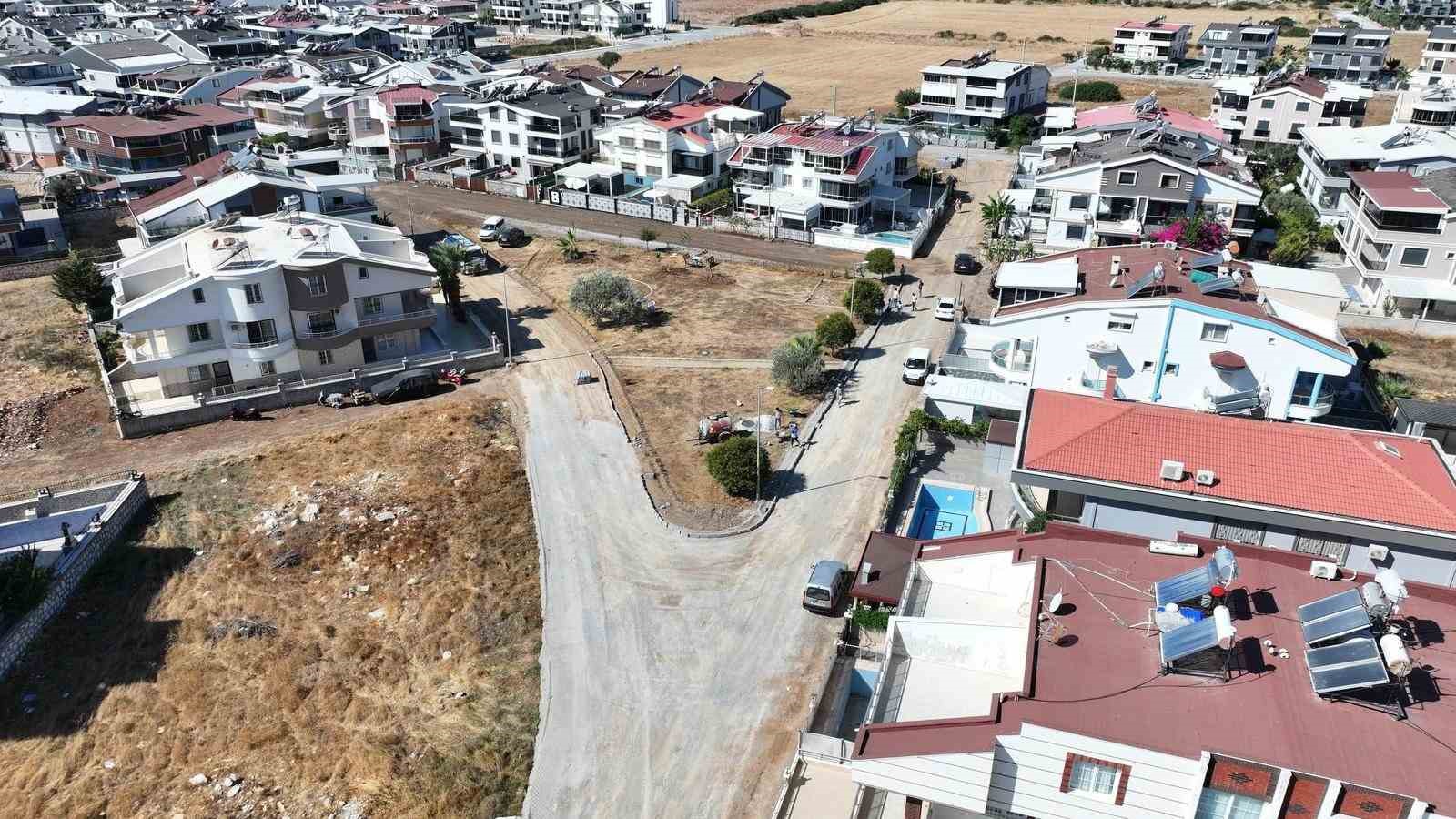 Didim’de ulaşımı rahatlatacak yol çalışması Efeler Mahallesi’nde başladı