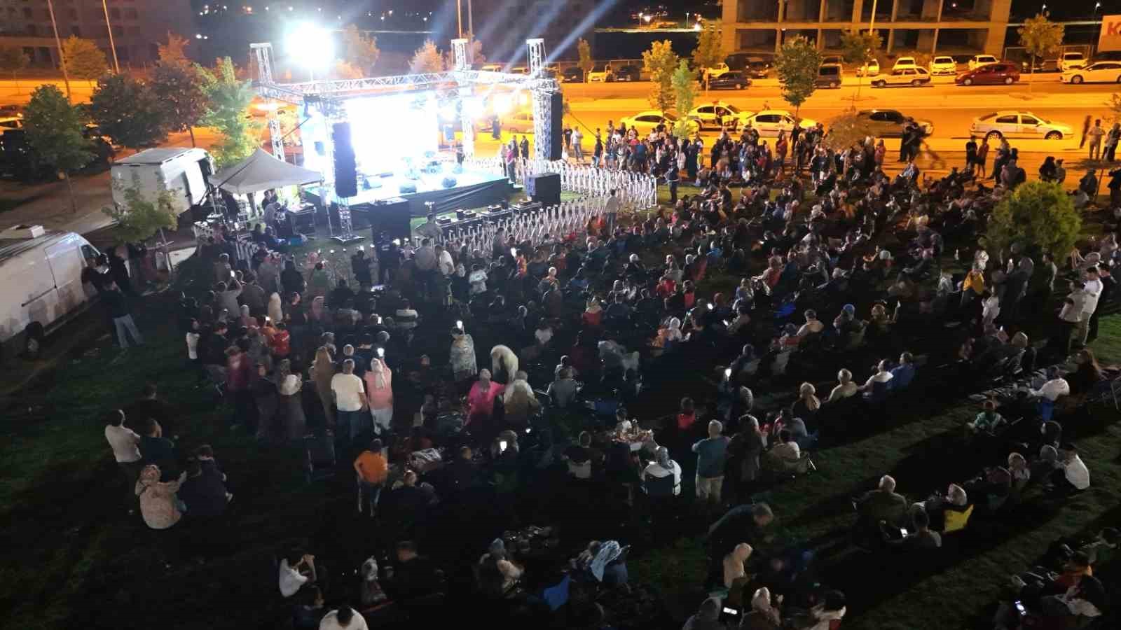 Melikgazi, mahalle konserlerine devam ediyor