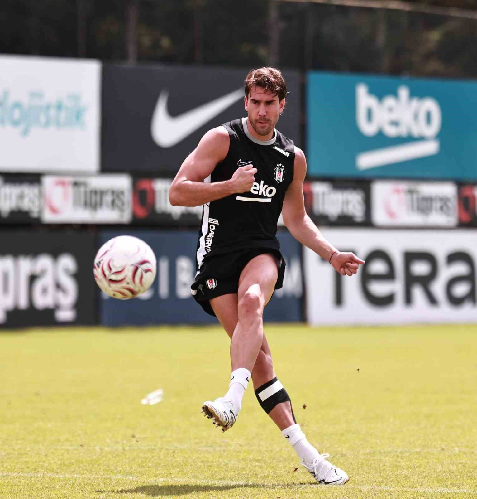 Beşiktaş, transfer döneminde 10 oyuncuyu kadrosuna kattı