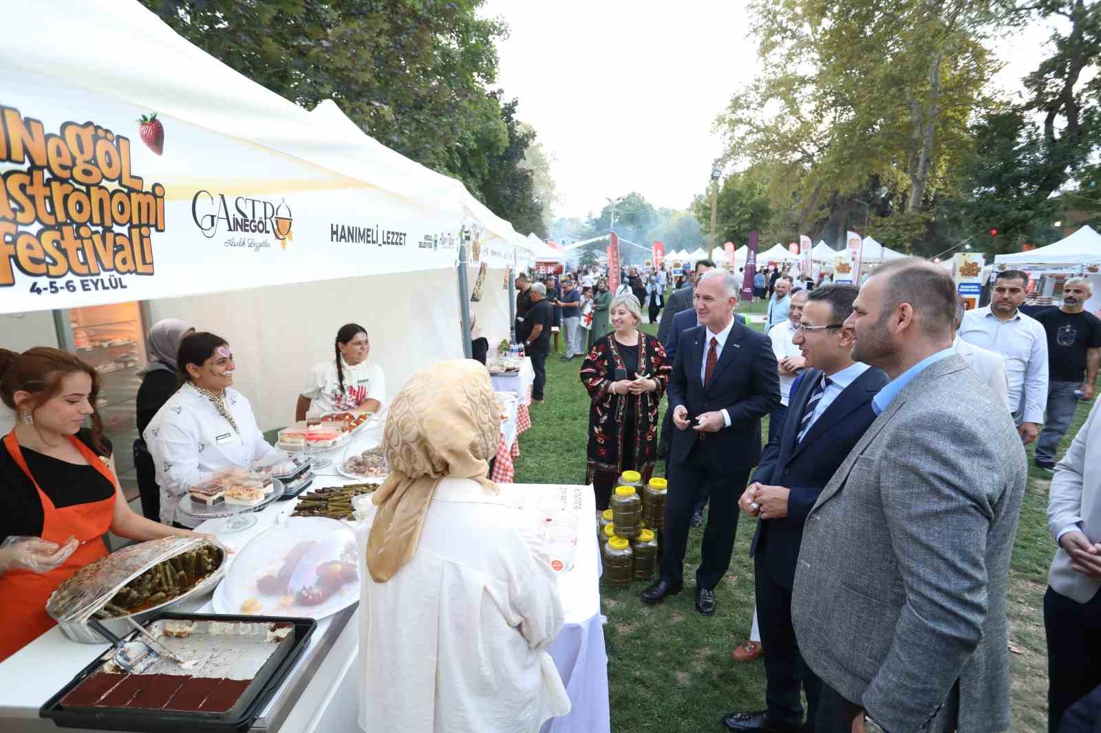 İnegöl Gastronomi Festivali’nde lezzet şöleni: İnegöl mutfağı Türkiye vitrinine çıktı