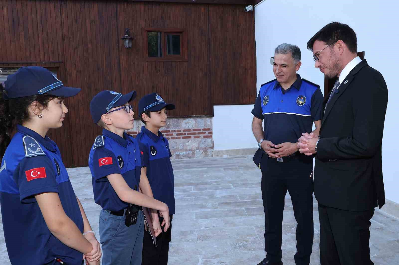 Tokat’ta minik zabıtalar hem denetledi hem de oynadı