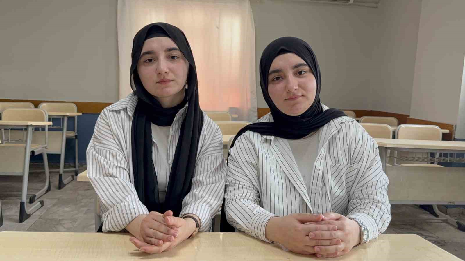 Şırnak’ta ikiz kardeşlerden büyük başarı: Aynı üniversitede Tıp Fakültesini kazandılar
