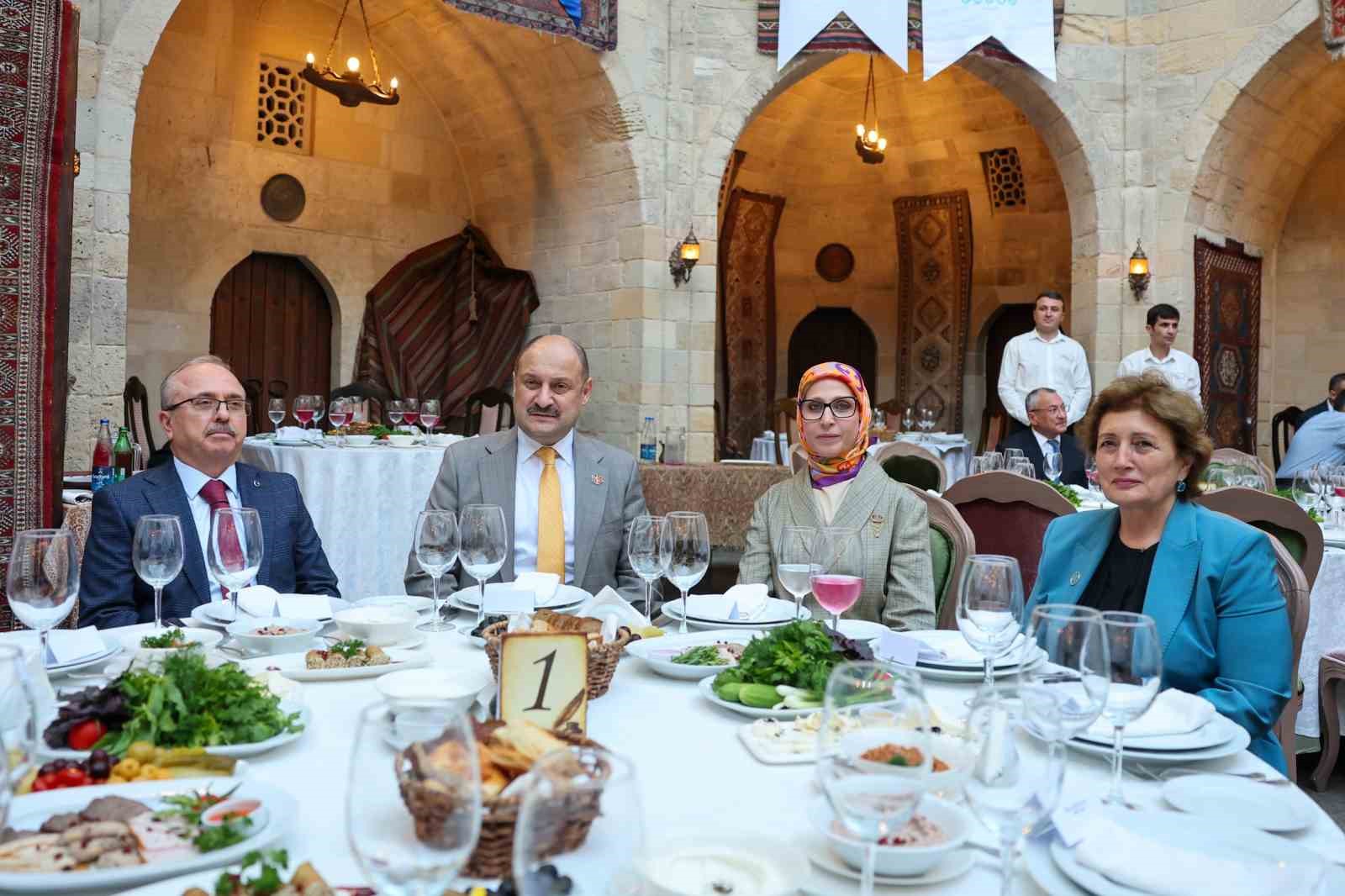 Şanlıurfa’nın kültürel zenginlikleri Azerbaycan’da tanıtılıyor