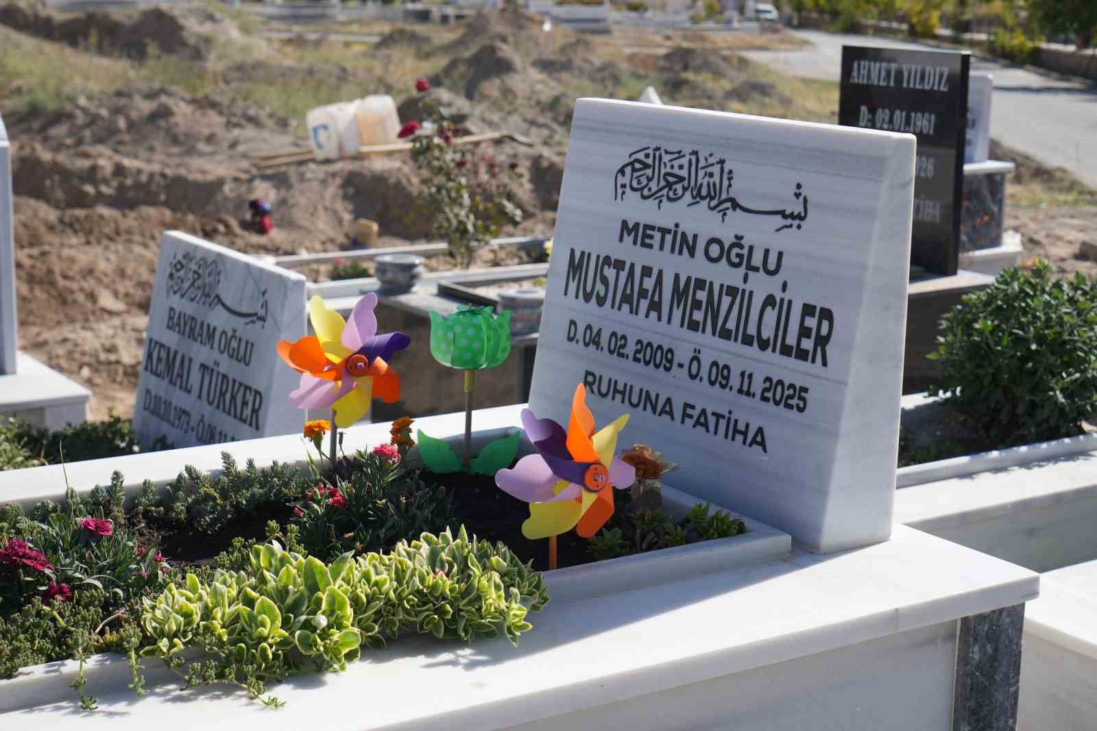 Niğde’de kazada oğlunu kaybeden babadan adalet çağrısı