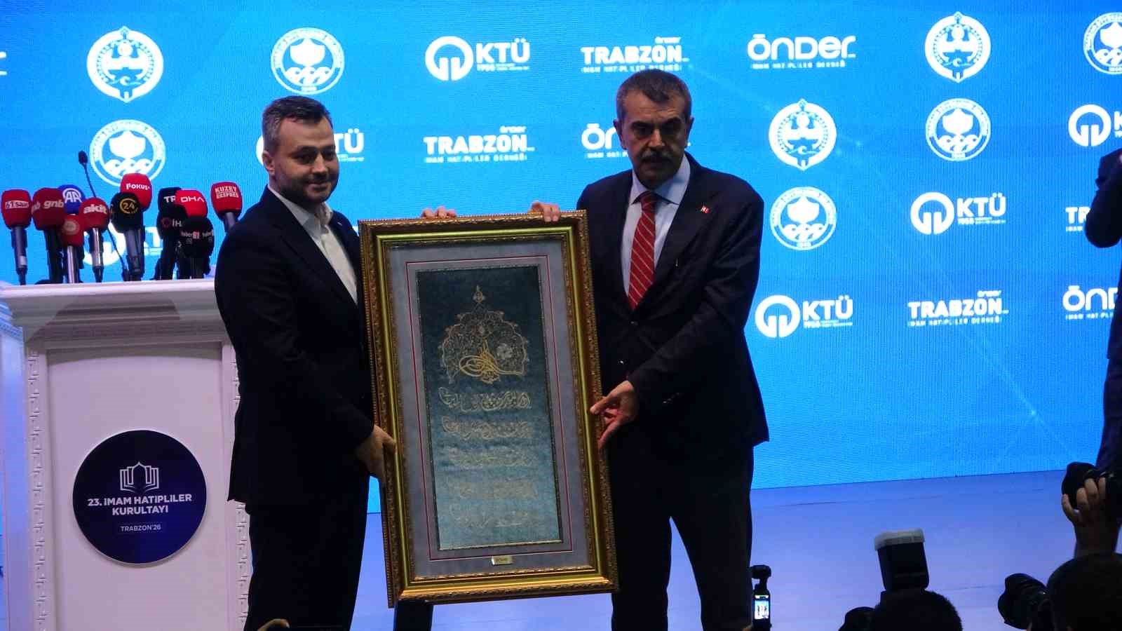 Bakan Tekin’den yapay zeka çıkışı