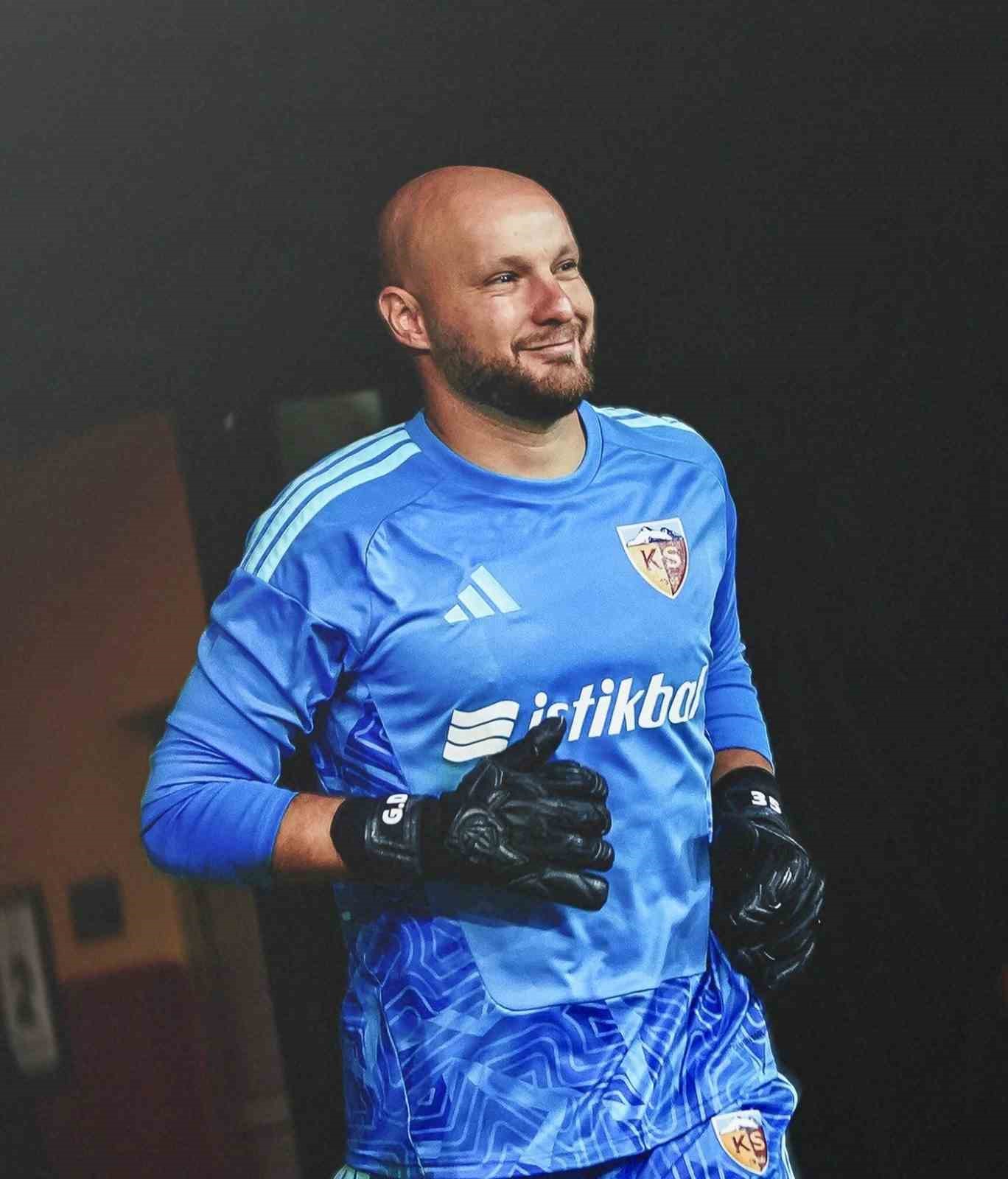 Kayserispor transfer döneminde 18 futbolcu ile anlaştı