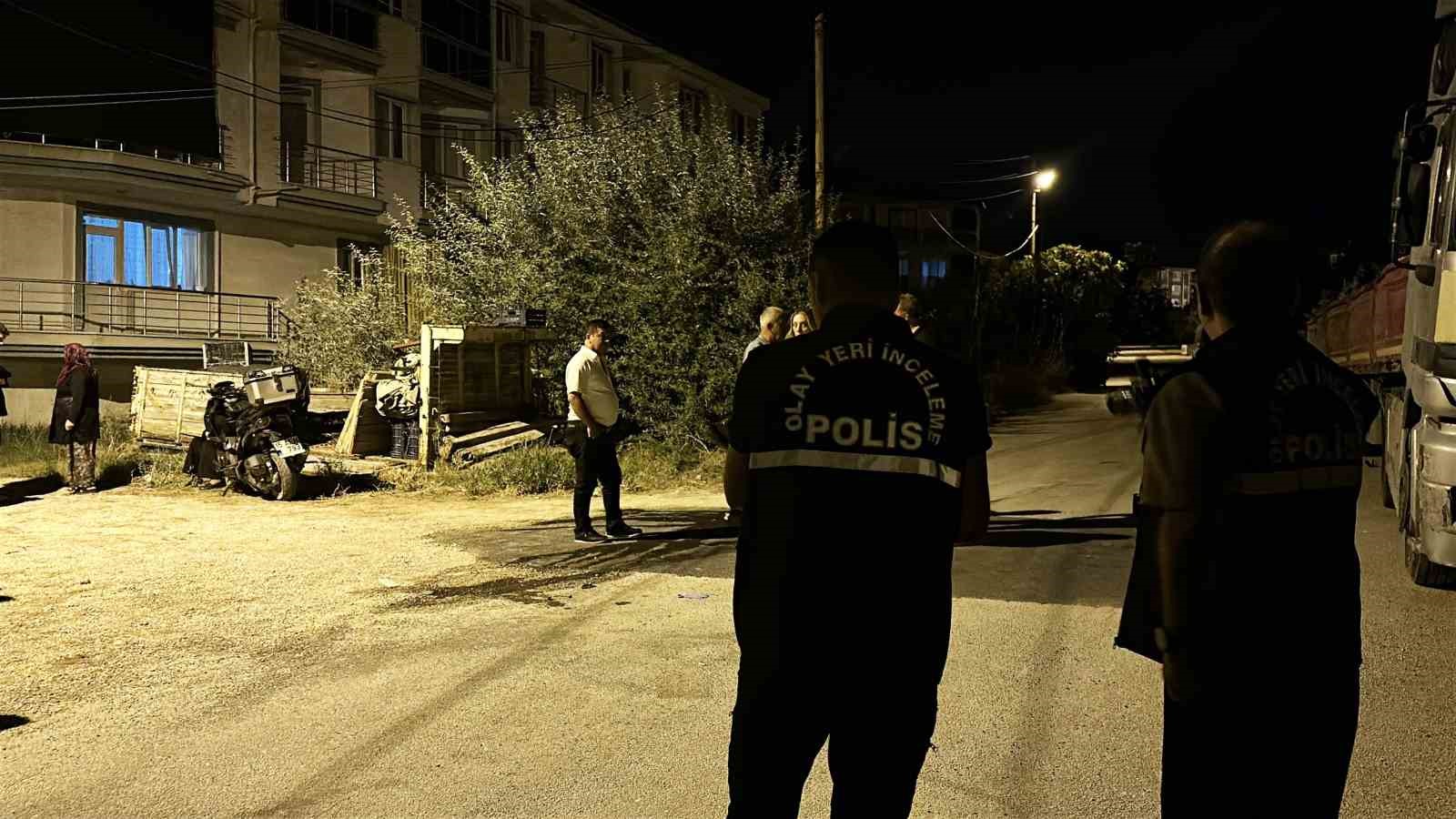 Damatlık giymeye hazırlanırken kefen giyen gencin kazası kamerada