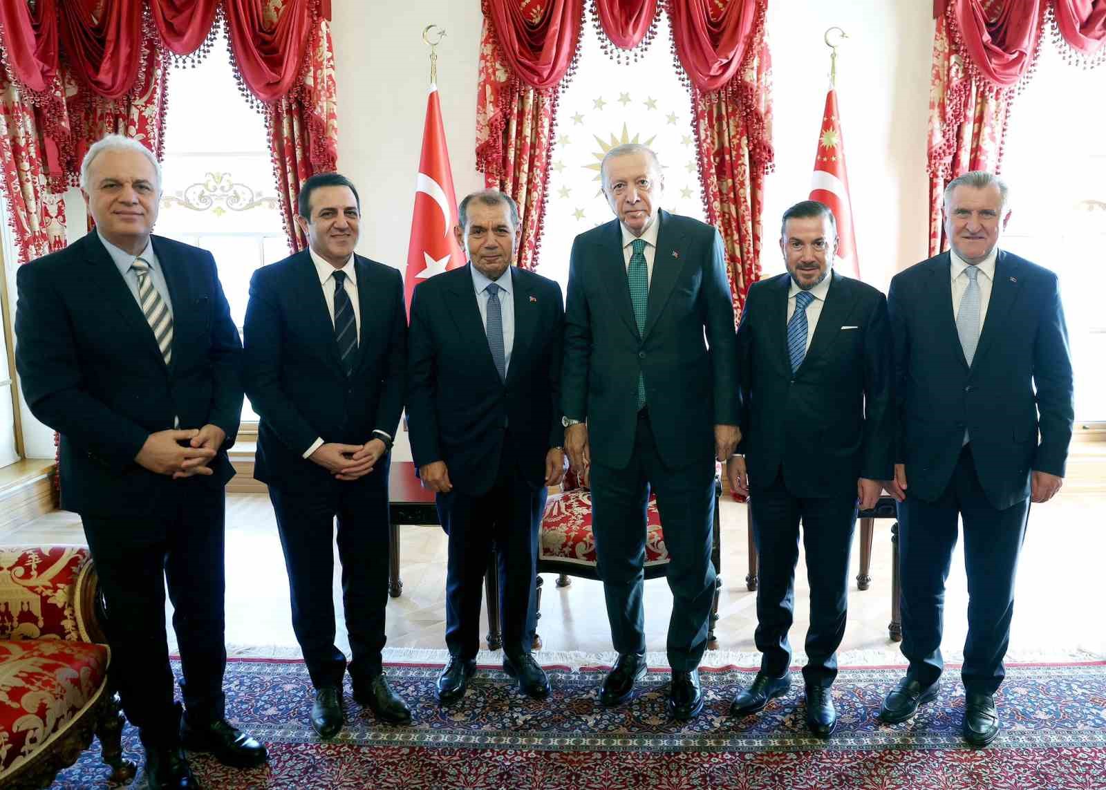 Cumhurbaşkanı Erdoğan, 4 spor kulübü başkanını kabul etti