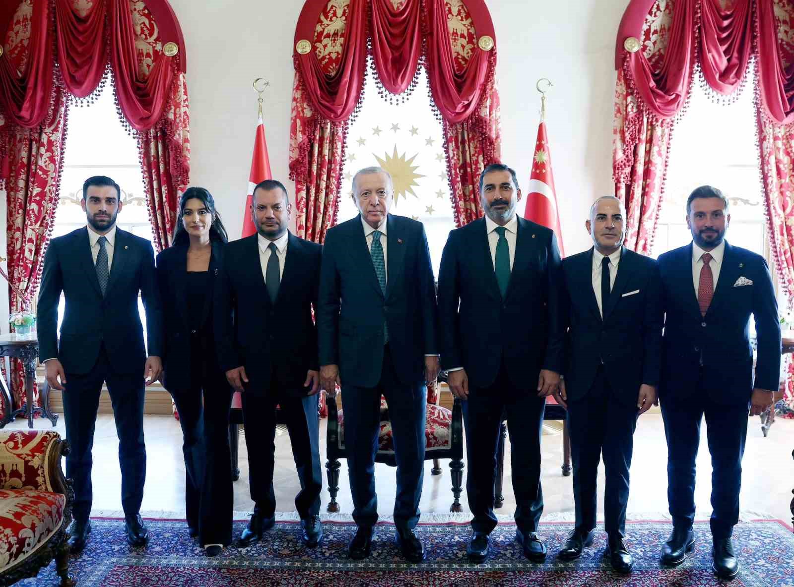 Cumhurbaşkanı Erdoğan, 4 spor kulübü başkanını kabul etti
