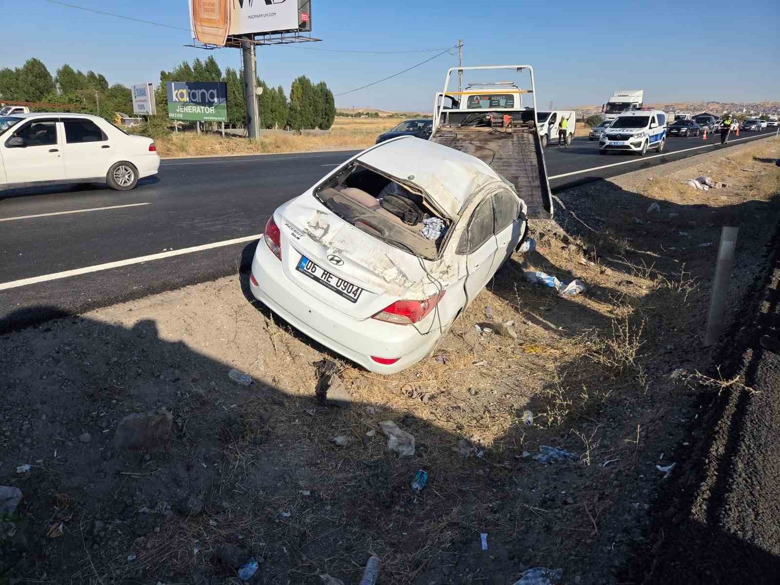 Ankara’da otomobil takla attı: 4 yaralı