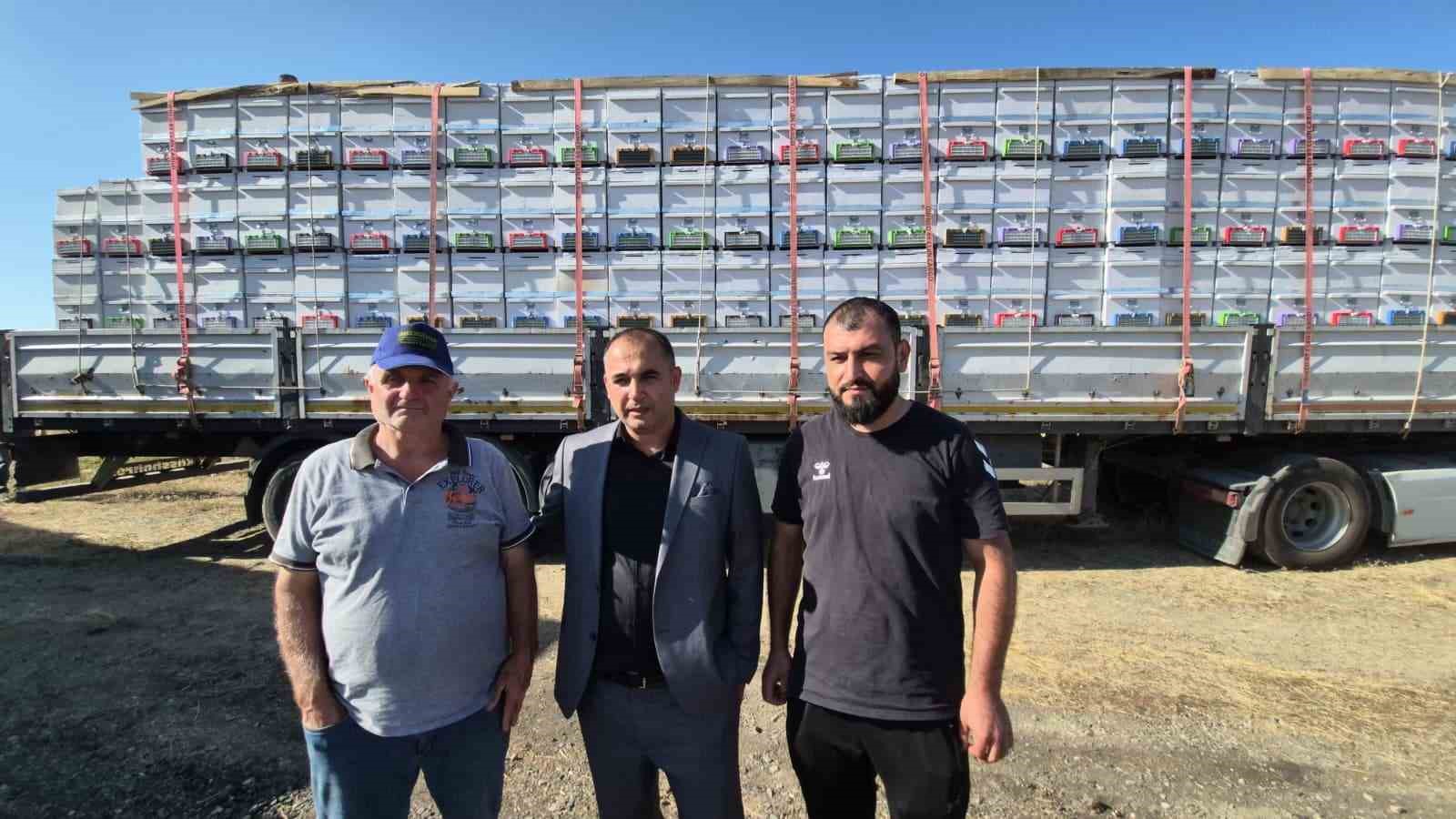 Yozgat’ta arıcılara hibe destekli kovan dağıtımı yapıldı