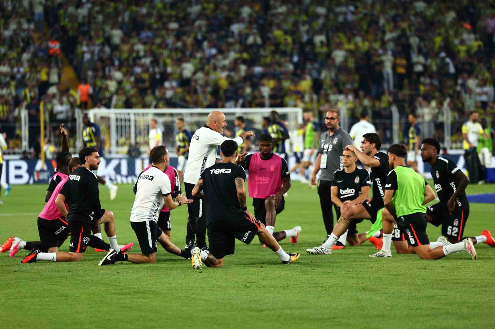 Trendyol Süper Lig: Fenerbahçe: 0 - Beşiktaş: 0 (Maç devam ediyor)
