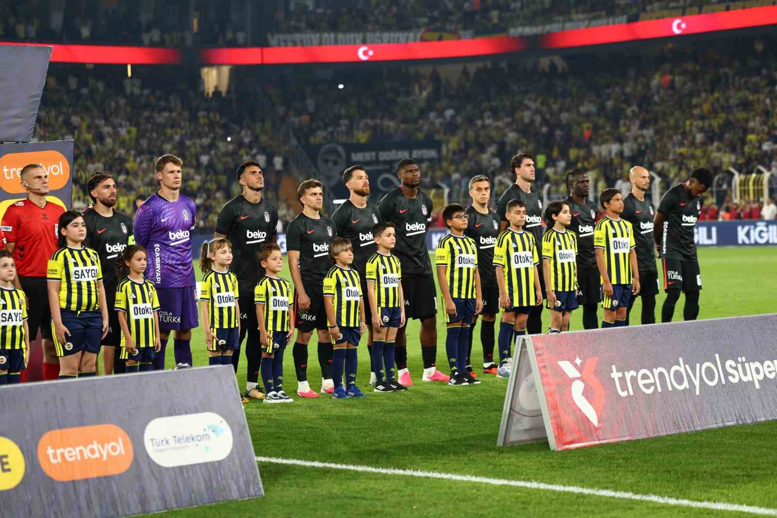 Trendyol Süper Lig: Fenerbahçe: 0 - Beşiktaş: 0 (Maç devam ediyor)