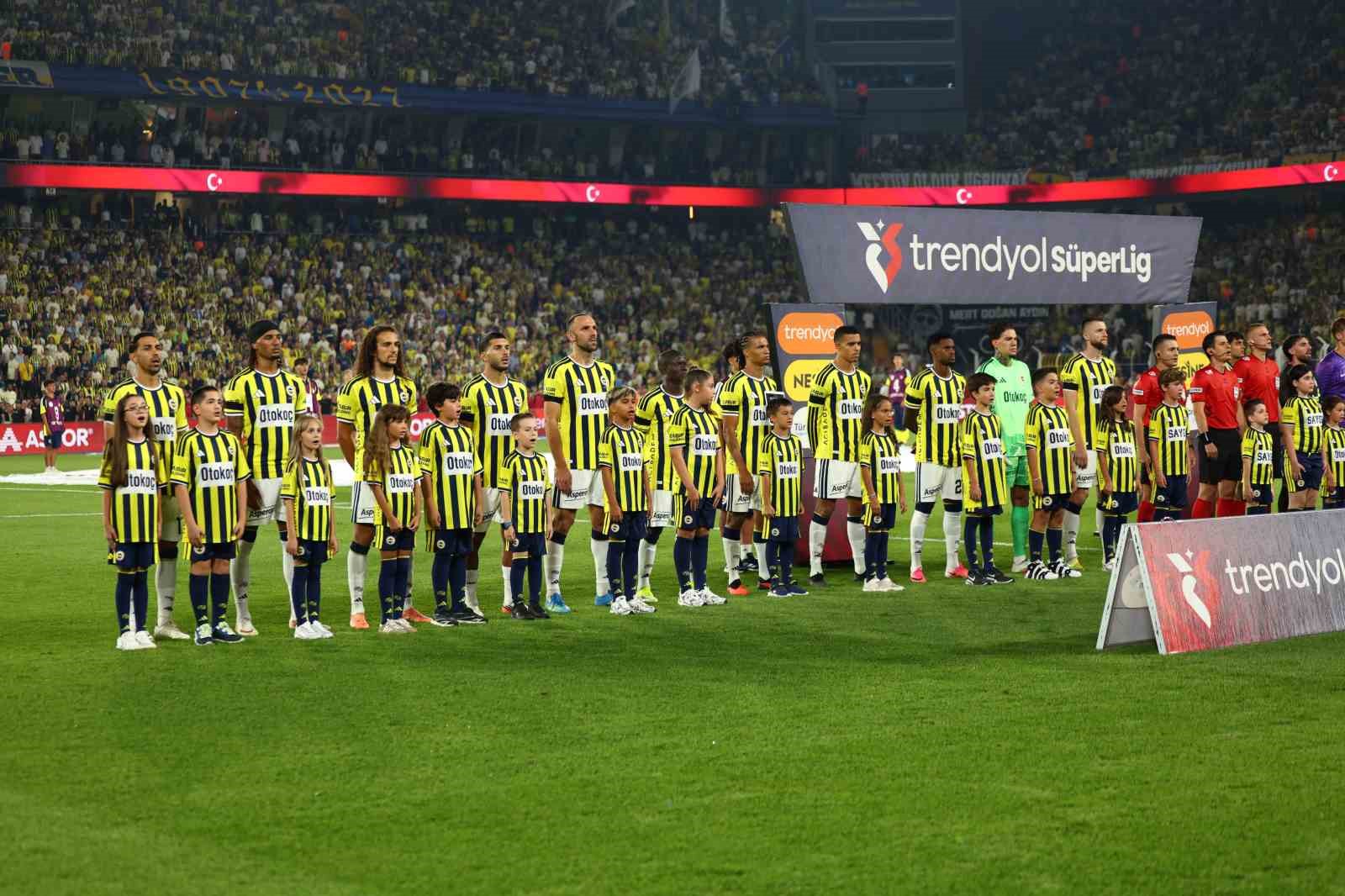 Trendyol Süper Lig: Fenerbahçe: 0 - Beşiktaş: 0 (Maç devam ediyor)
