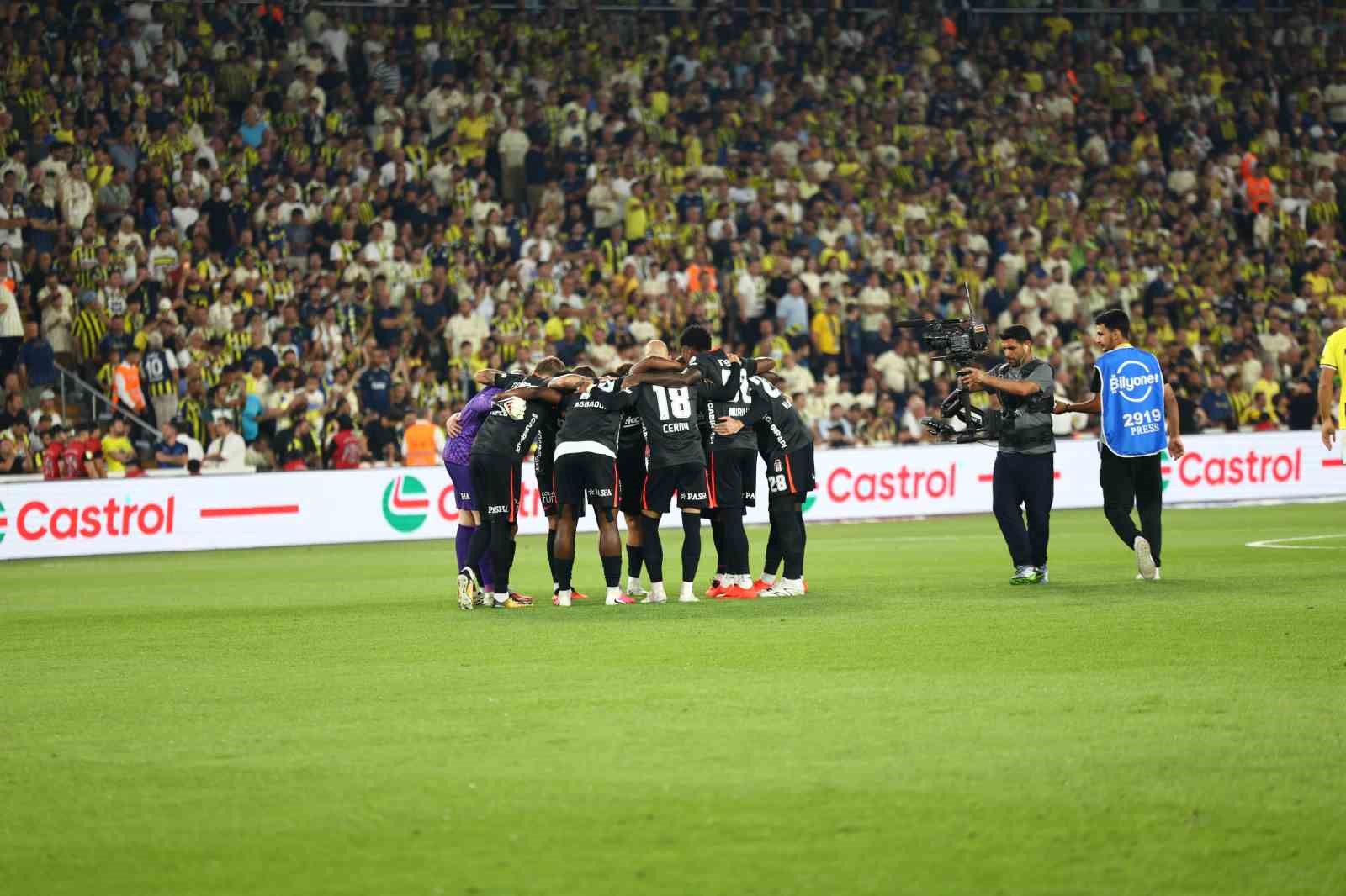 Trendyol Süper Lig: Fenerbahçe: 0 - Beşiktaş: 0 (Maç devam ediyor)