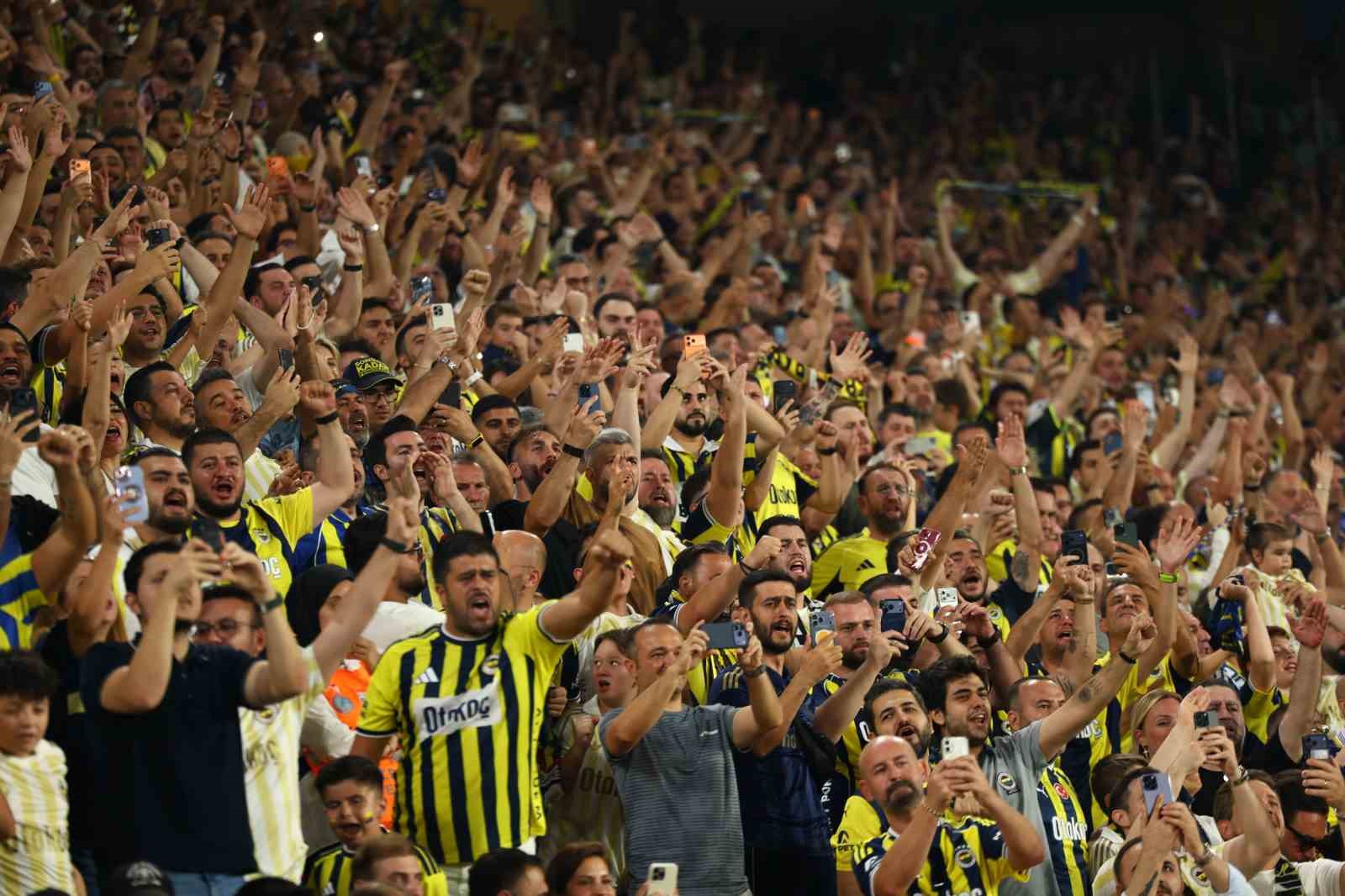 İsmail Kartal, derbide kadroyu bozmadı