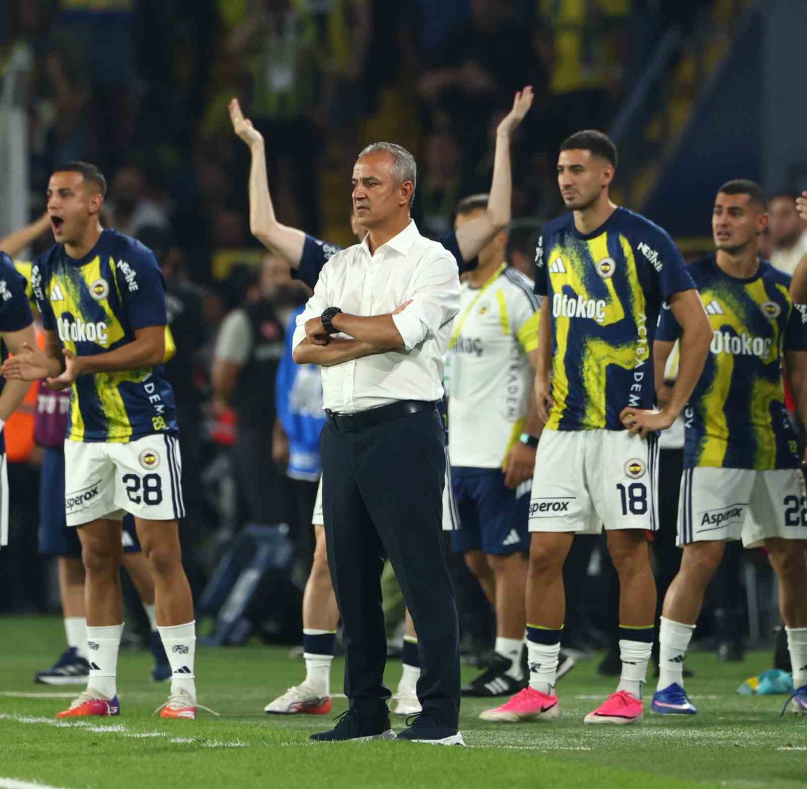 Trendyol Süper Lig: Fenerbahçe: 1 - Beşiktaş: 1 (İlk yarı)