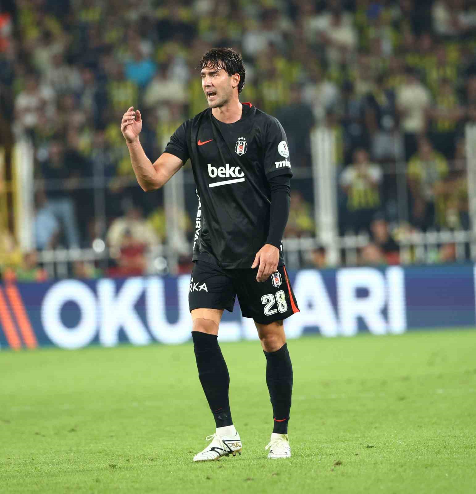 Trendyol Süper Lig: Fenerbahçe: 1 - Beşiktaş: 1 (İlk yarı)