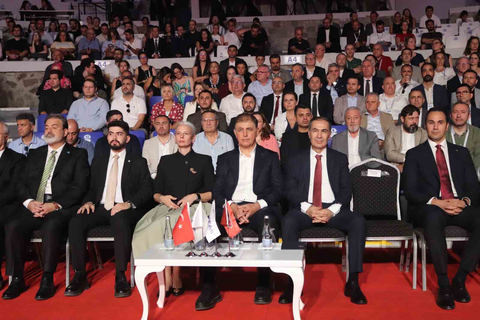 İzmir Enternasyonal Fuarı 95. kez kapılarını açtı: Başkan Tugay’dan ’ikinci yüzyıl’ vurgusu
