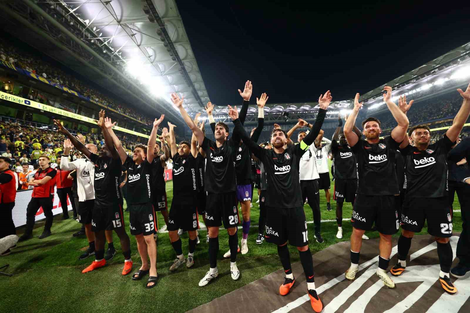 Trendyol Süper Lig: Fenerbahçe: 1 - Beşiktaş: 2 (Maç sonucu)