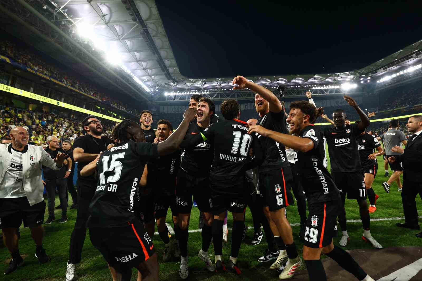 Trendyol Süper Lig: Fenerbahçe: 1 - Beşiktaş: 2 (Maç sonucu)