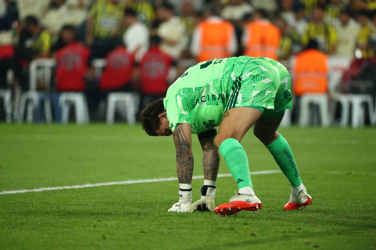 Trendyol Süper Lig: Fenerbahçe: 1 - Beşiktaş: 2 (Maç sonucu)