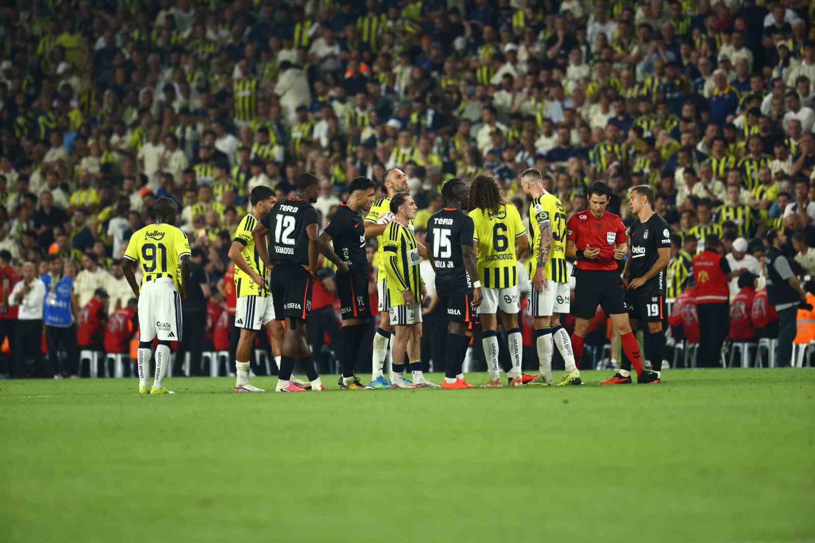 Trendyol Süper Lig: Fenerbahçe: 1 - Beşiktaş: 2 (Maç sonucu)