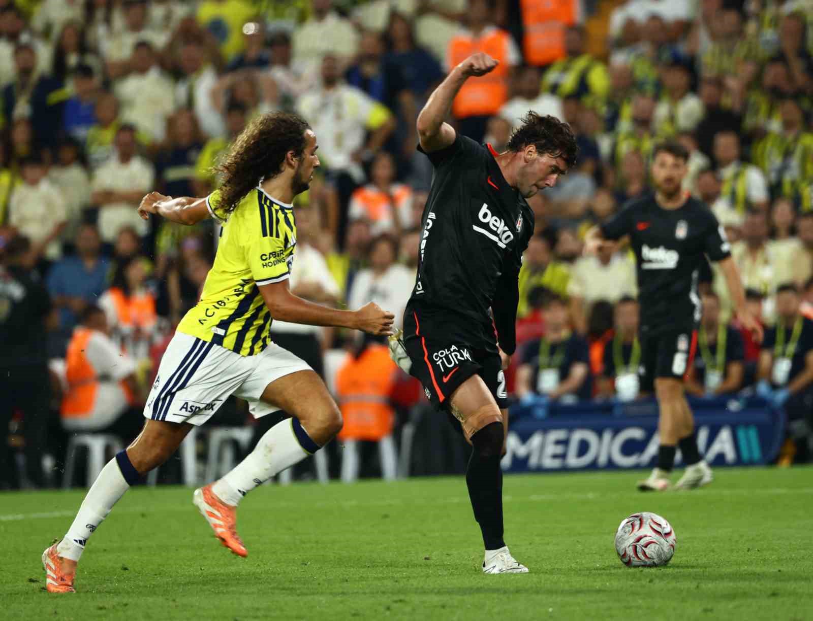 Trendyol Süper Lig: Fenerbahçe: 1 - Beşiktaş: 2 (Maç sonucu)