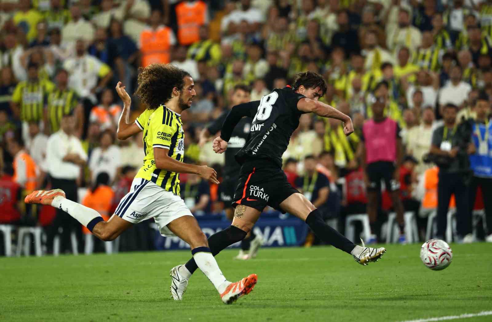 Trendyol Süper Lig: Fenerbahçe: 1 - Beşiktaş: 2 (Maç sonucu)