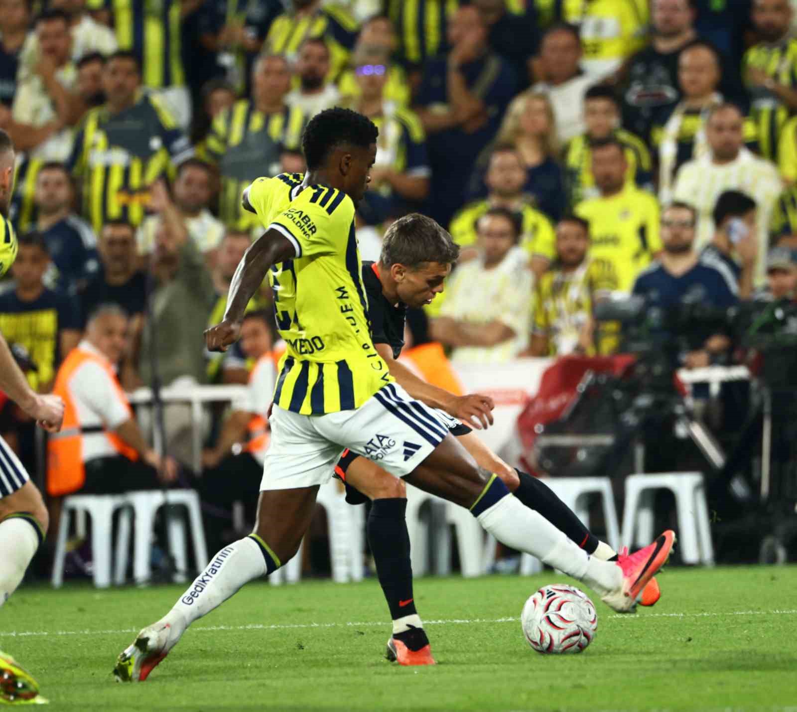 Trendyol Süper Lig: Fenerbahçe: 1 - Beşiktaş: 2 (Maç sonucu)