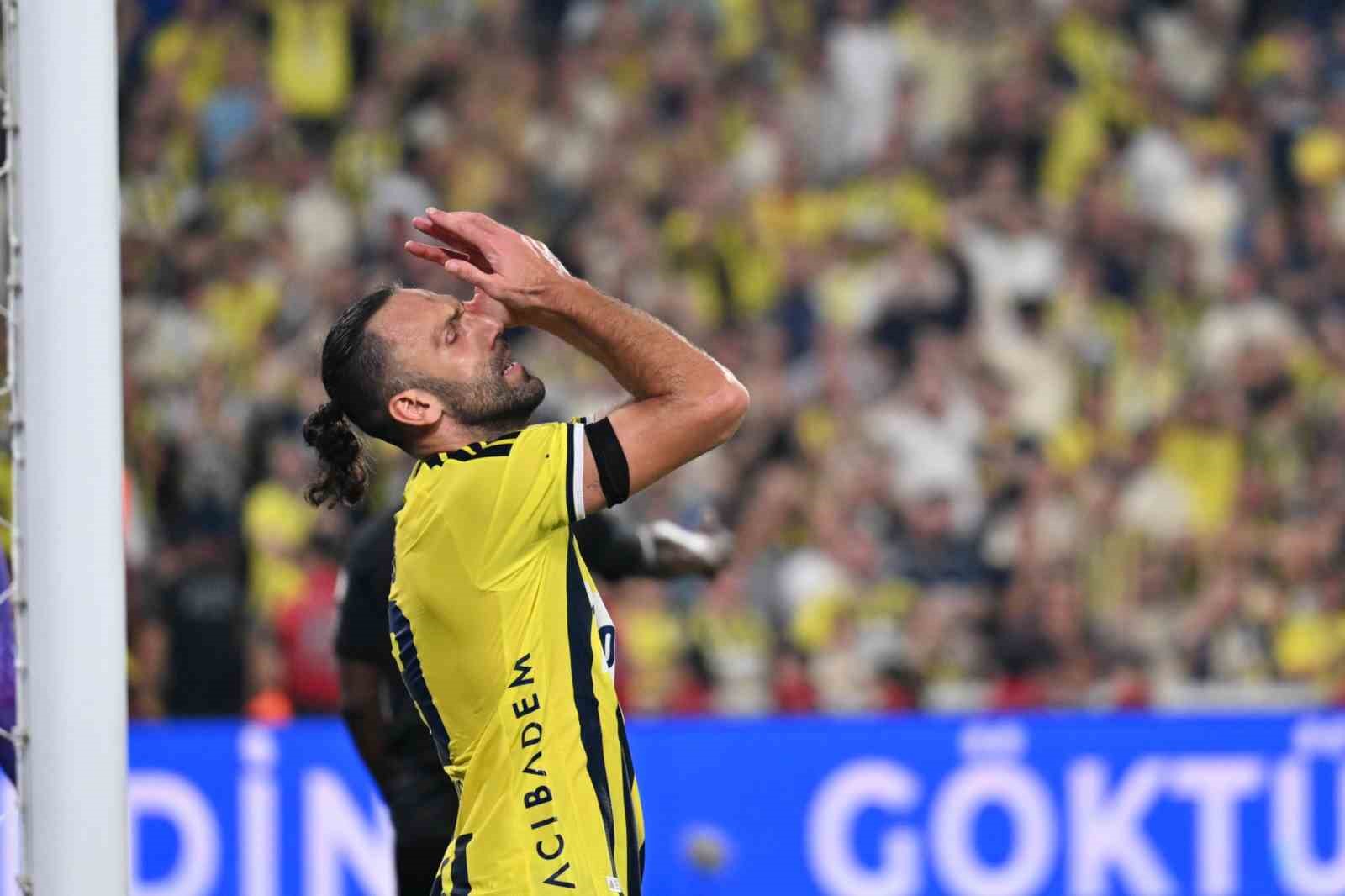 Trendyol Süper Lig: Fenerbahçe: 1 - Beşiktaş: 2 (Maç sonucu)