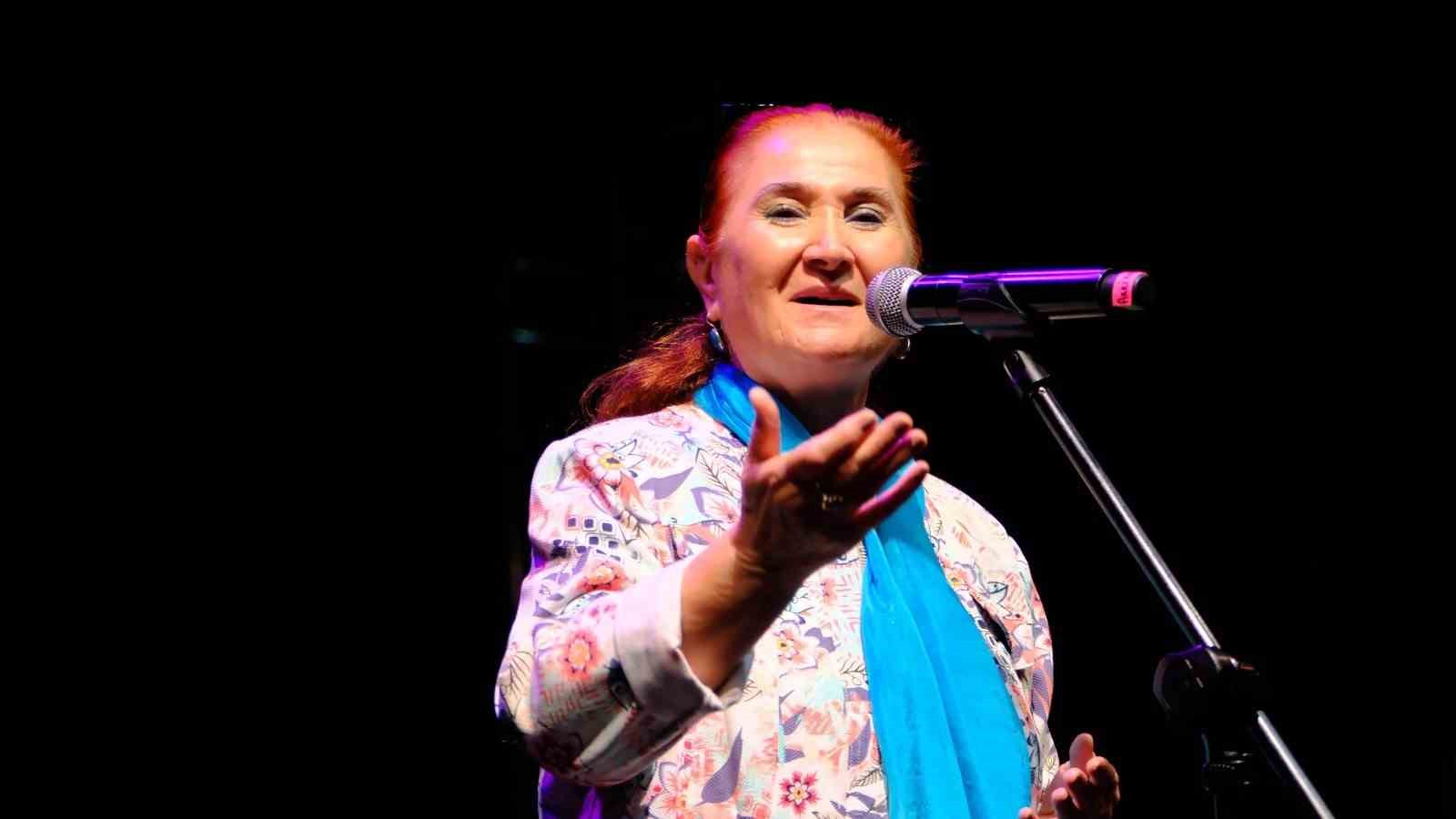 Kuyucak’ta kurtuluş coşkusu konserlerle taçlandı