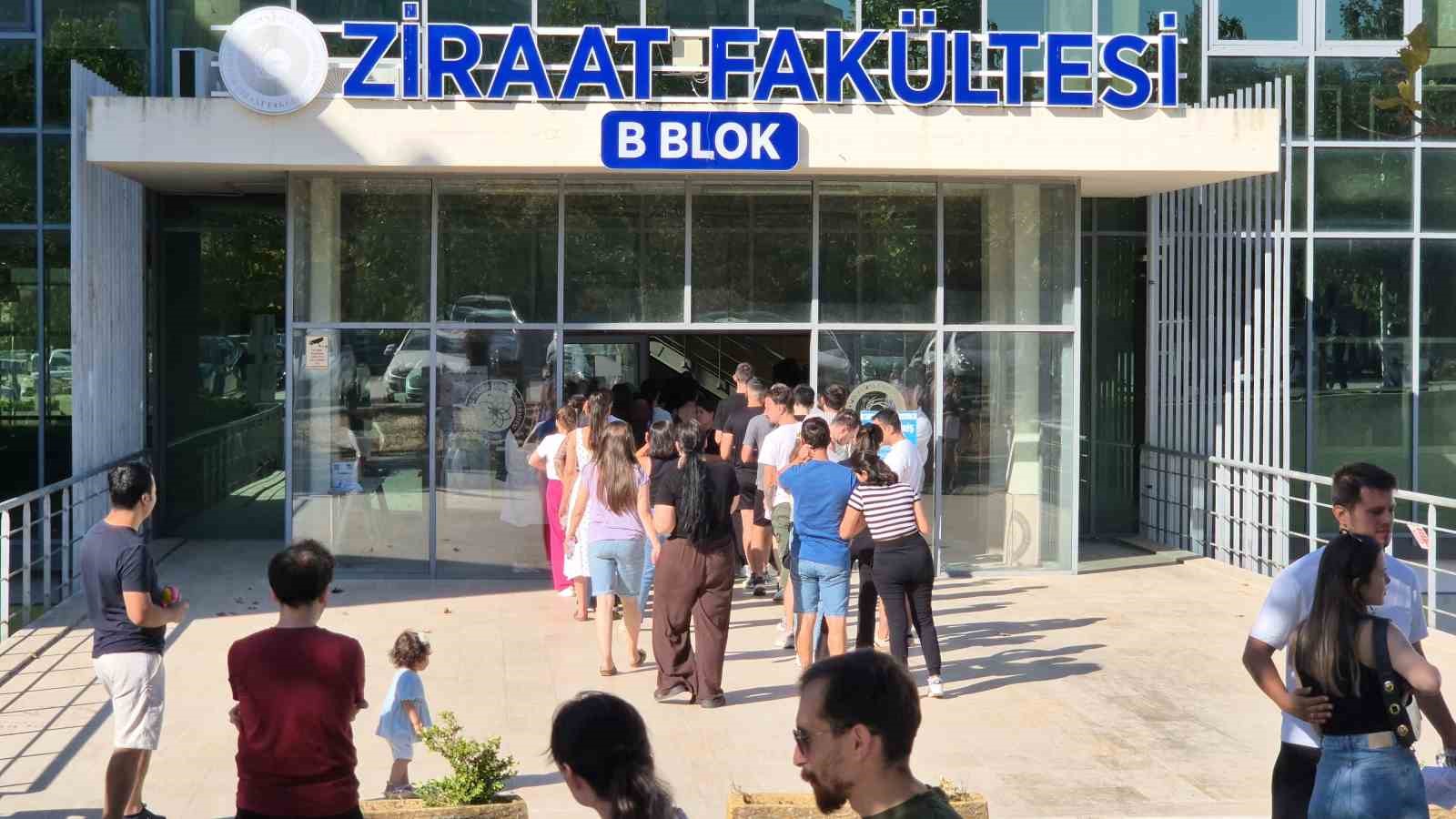 Tekirdağ’da KPSS heyecanı: Üniversitede yoğunluk yaşandı
