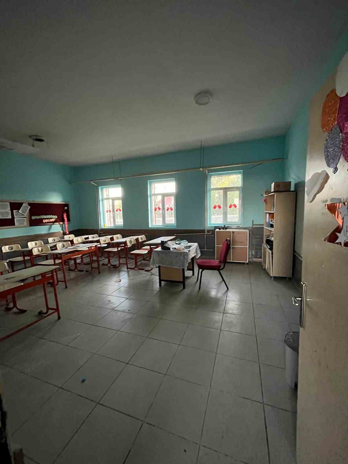 Ağrı’da okullar yeni döneme pırıl pırıl hazırlandı