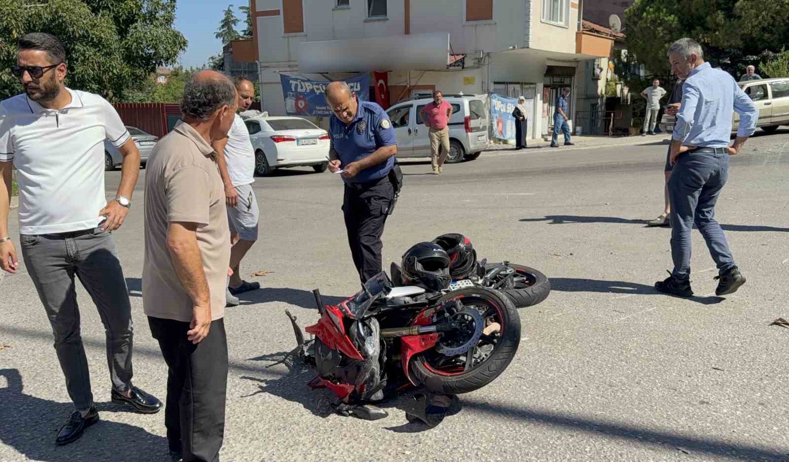 Samsun’da motosiklet ile otomobil çalışması sonucu 2 kişi yaralandı