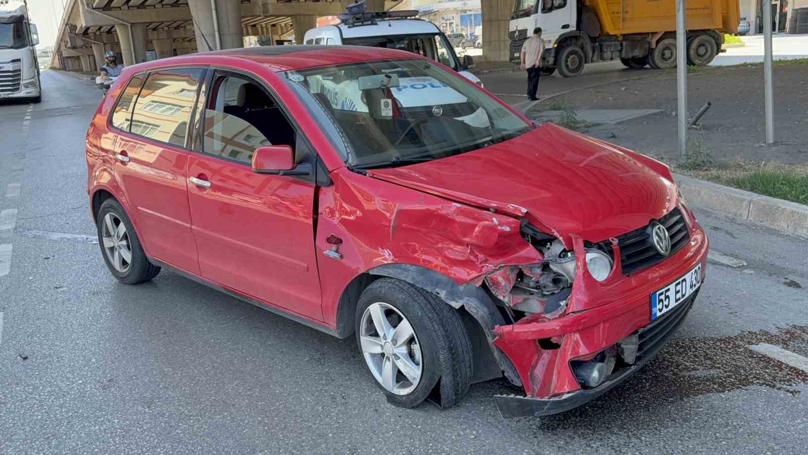 Samsun’da motosiklet ile otomobil çalışması sonucu 2 kişi yaralandı