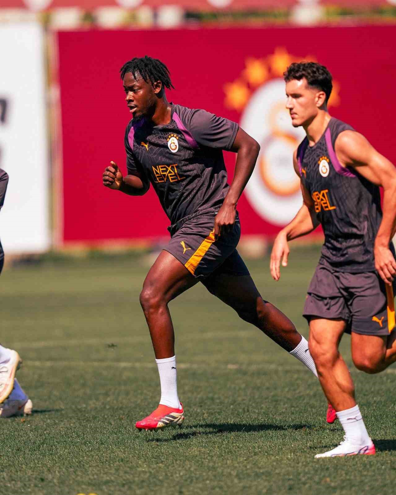 Galatasaray, Sporting maçı hazırlıklarını sürdürdü