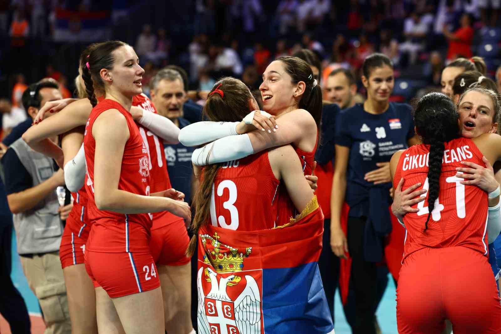 CEV Avrupa Şampiyonası’nda bronz madalya Sırbistan’ın oldu
