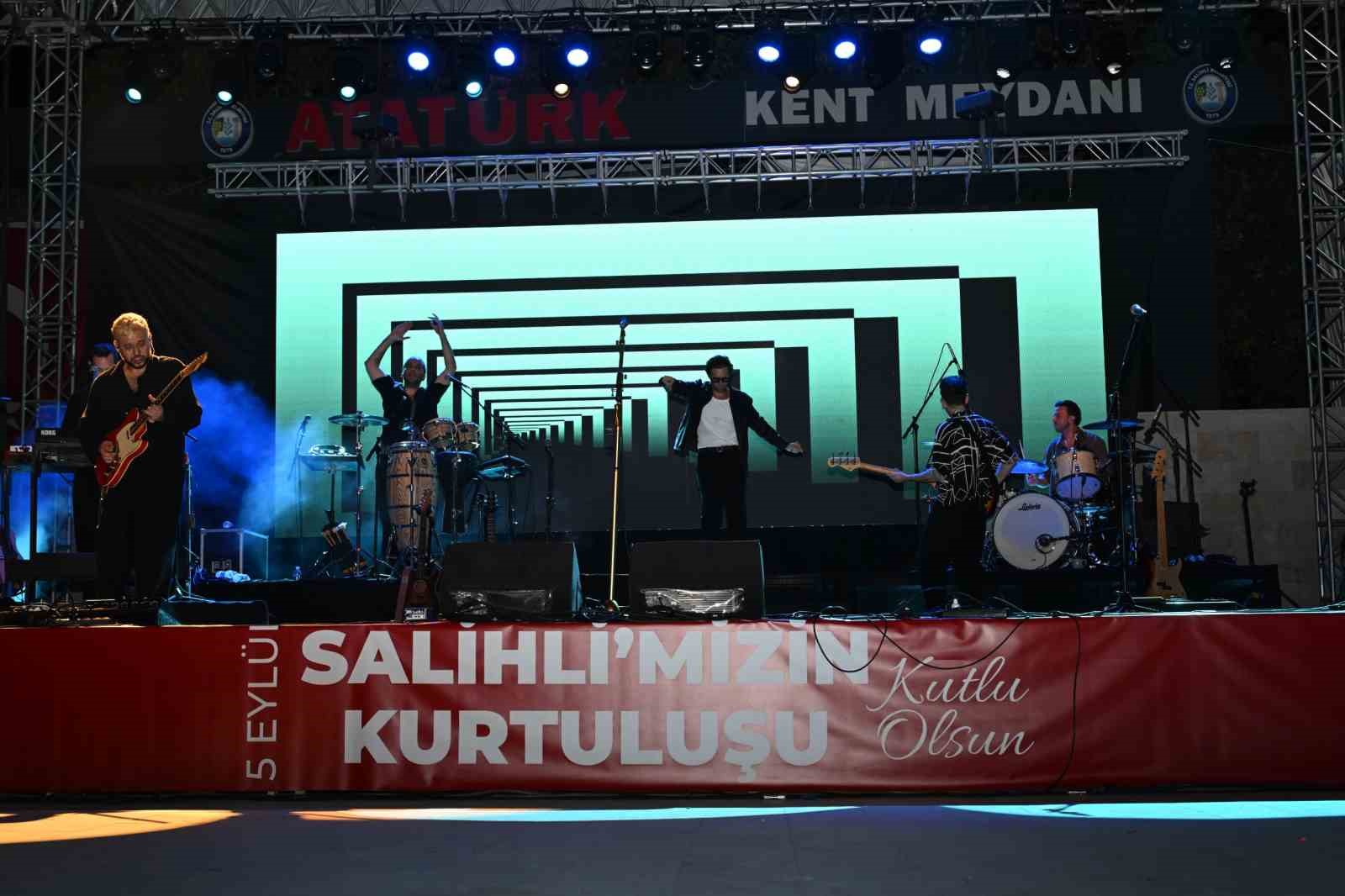 Salihli, Alaşehir ve Gördes’te kurtuluş şenlikleri