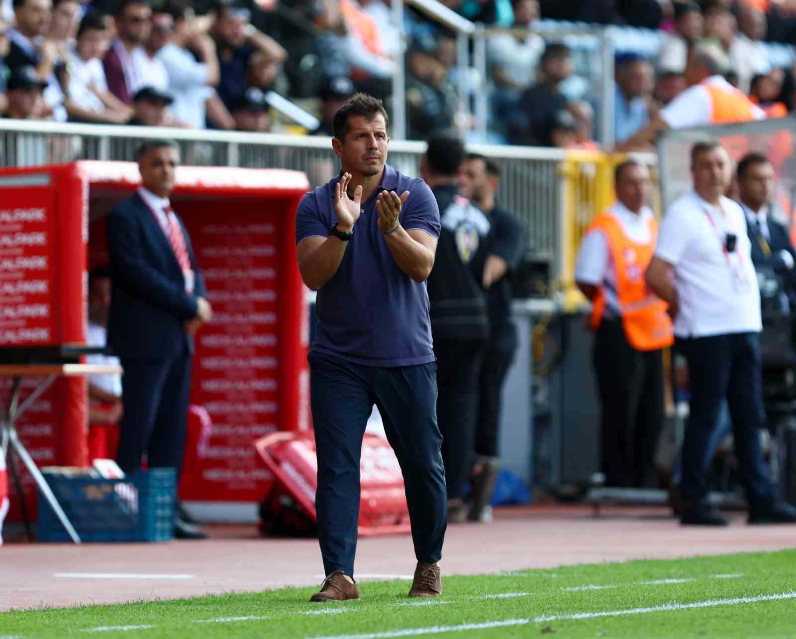 Trendyol Süper Lig: Kasımpaşa: 1 - Amed Sportif Faaliyetler: 0 (İlk yarı)