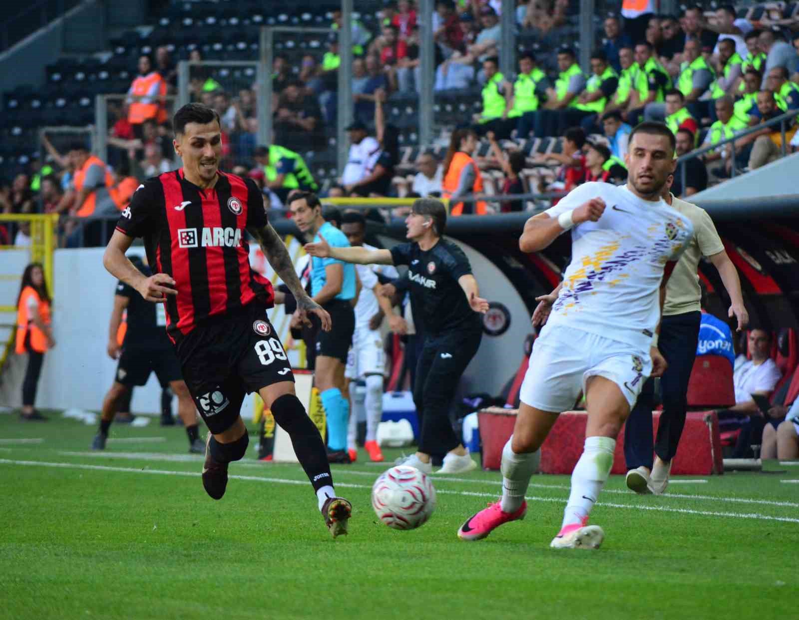 Trendyol Süper Lig: Çorum FK: 3 - Eyüpspor: 0 (Maç sonucu)