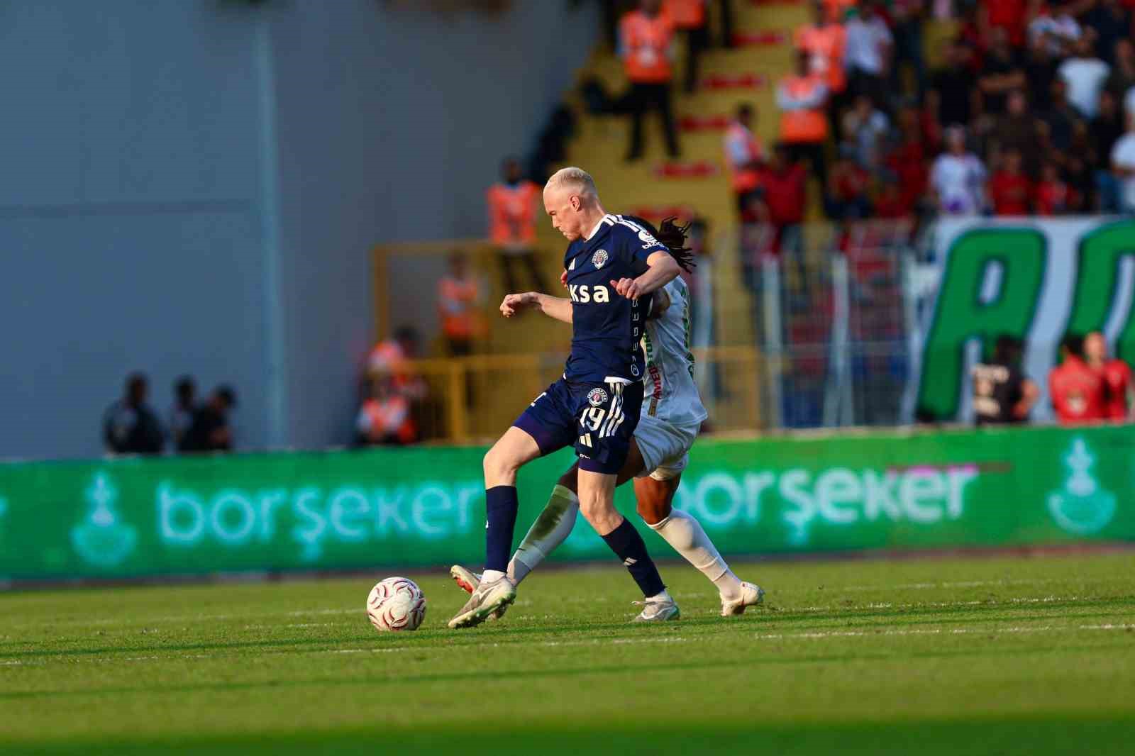 Trendyol Süper Lig: Kasımpaşa: 2 - Amed Sportif Faaliyetler: 2 (Maç sonucu)