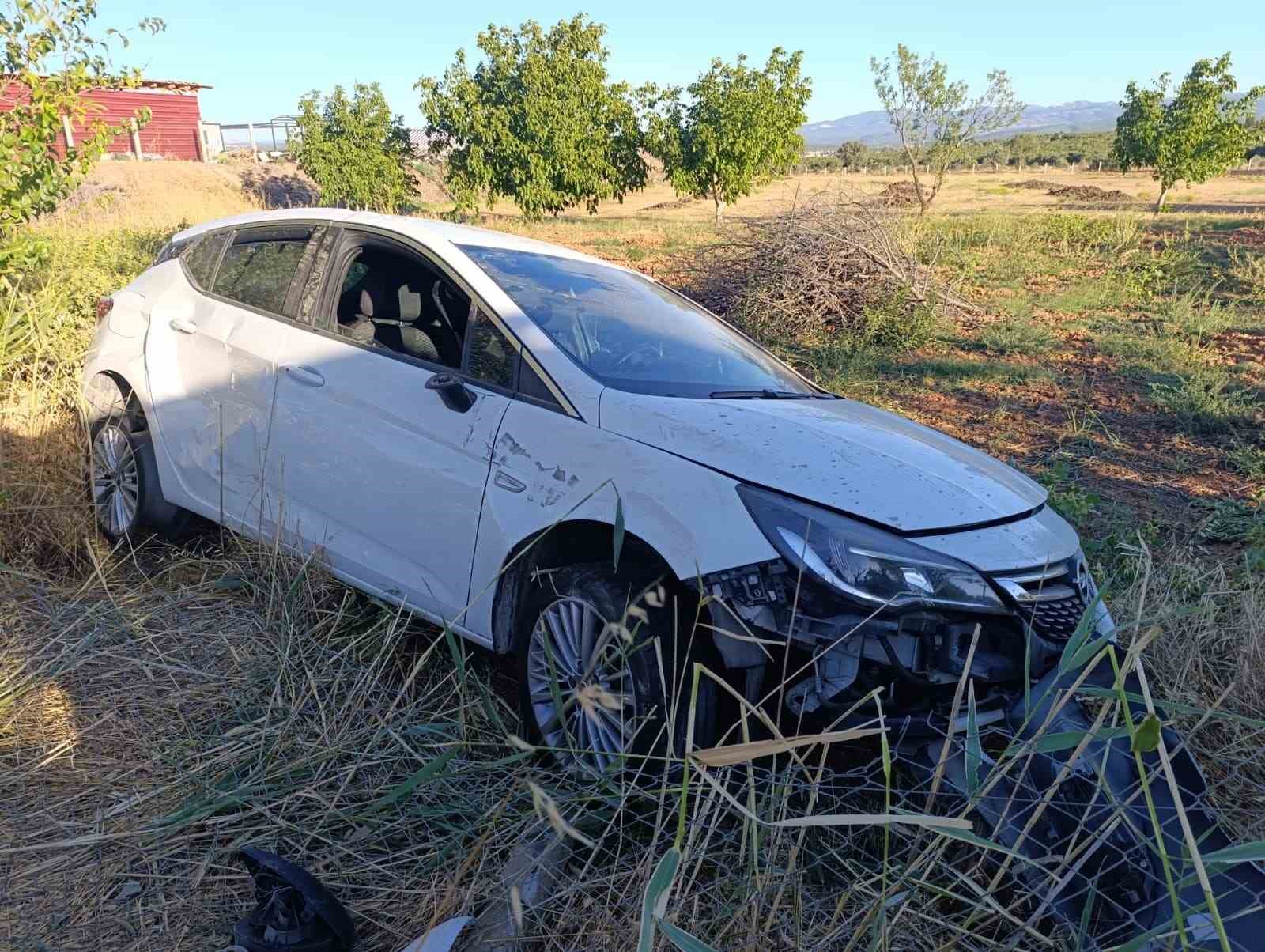 Uşak’ta iki otomobil çarpıştı: 6 yaralı