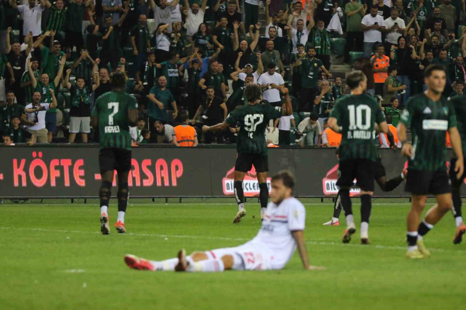 Trendyol Süper Lig: Kocaelispor: 1 - Samsunspor: 0 (İlk yarı)