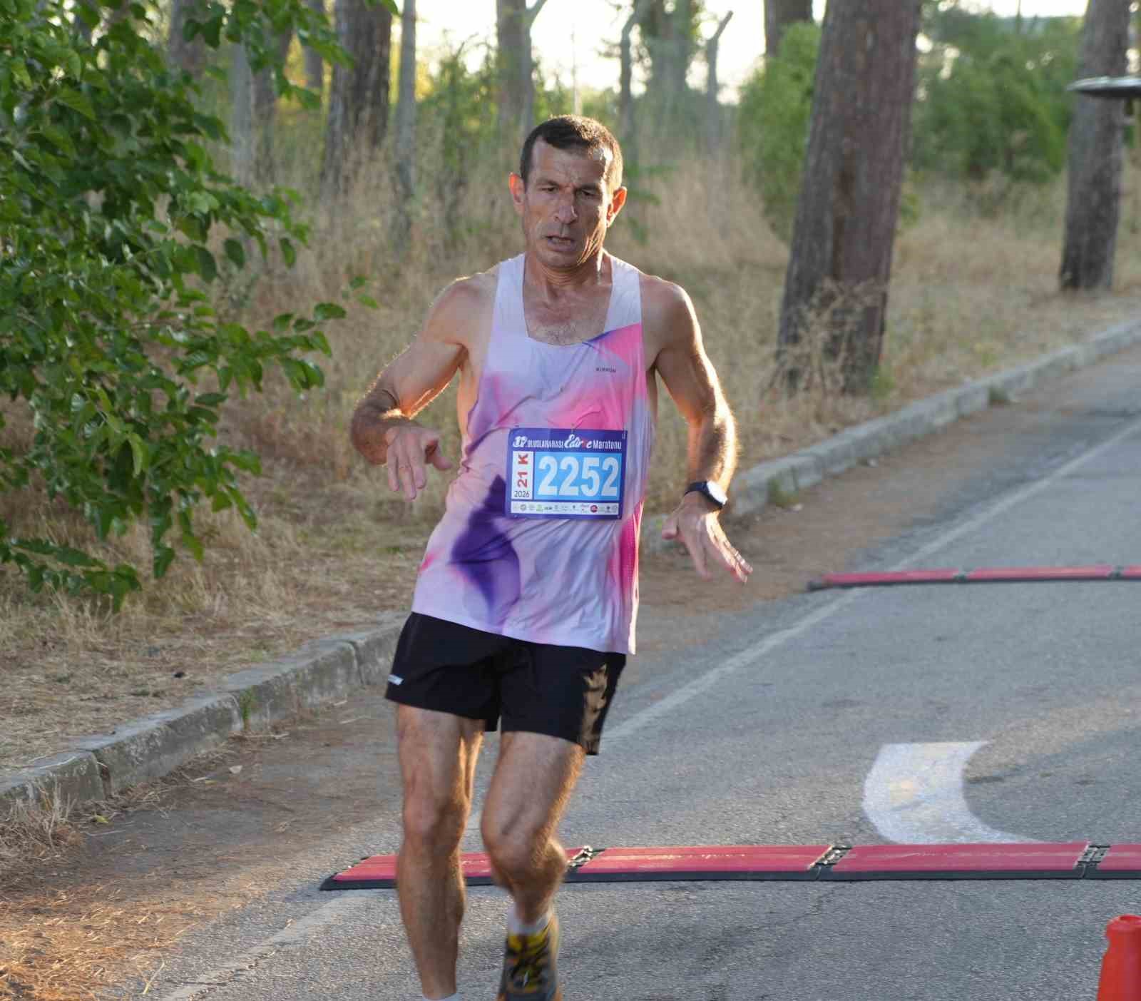 Edirne’de maraton coşkusu: 1071 sporcu hem koştu hem eğlendi