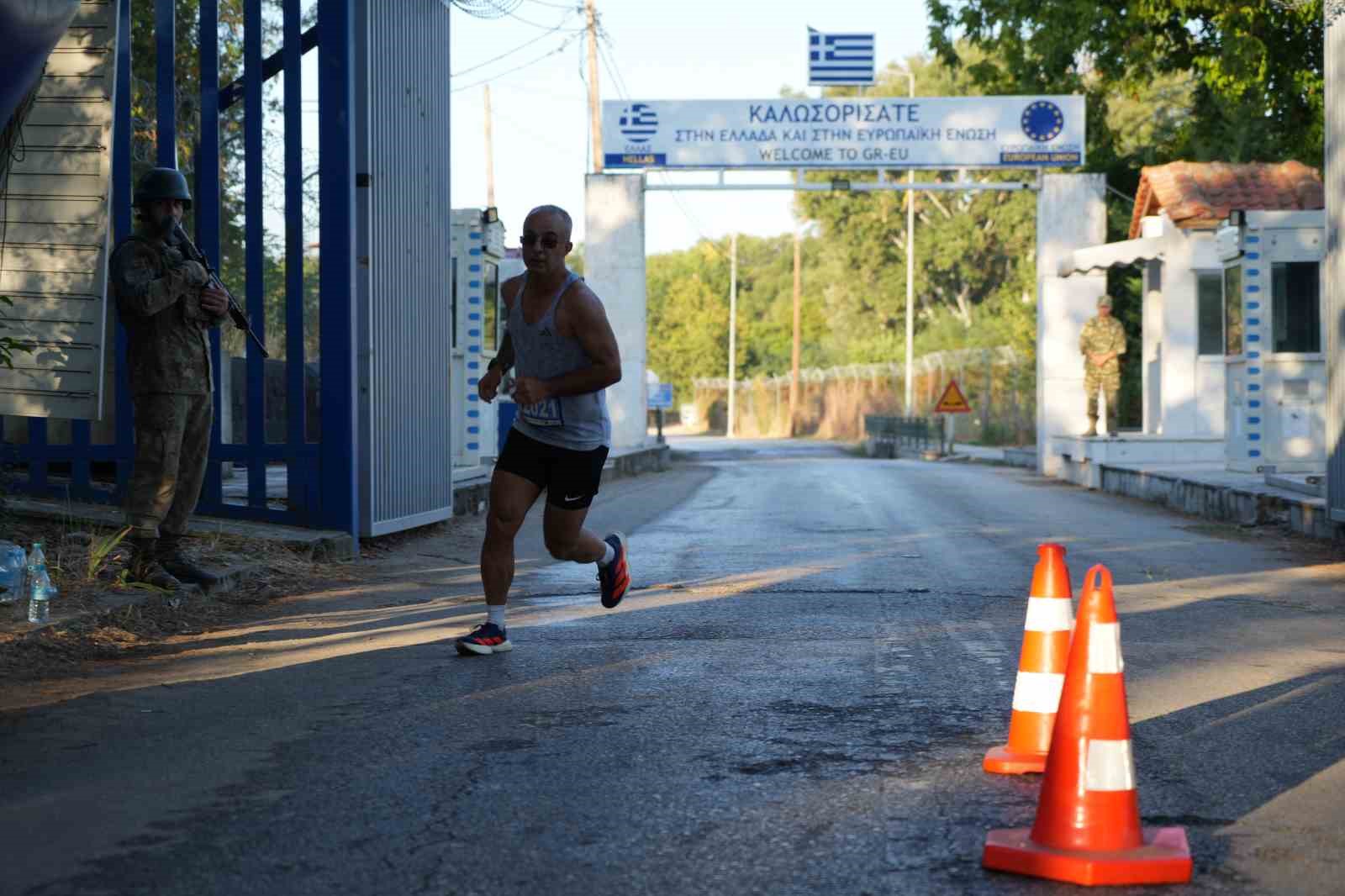 Edirne’de maraton coşkusu: 1071 sporcu hem koştu hem eğlendi