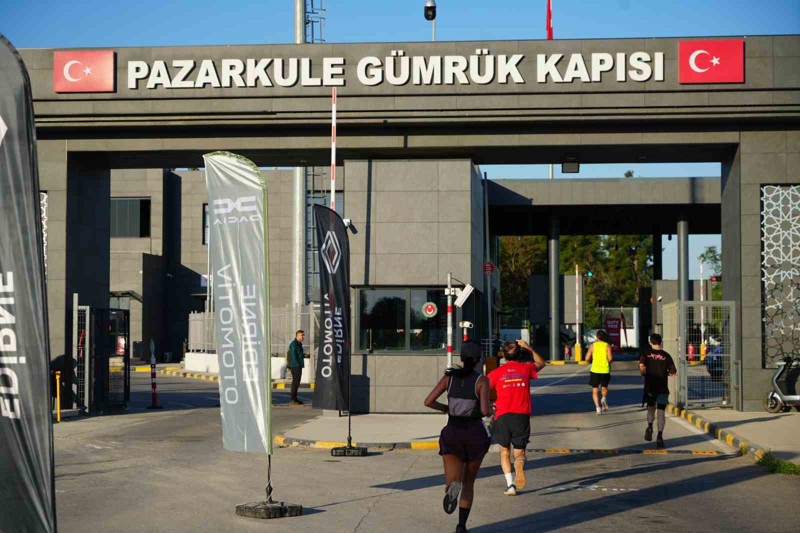 Edirne’de maraton coşkusu: 1071 sporcu hem koştu hem eğlendi