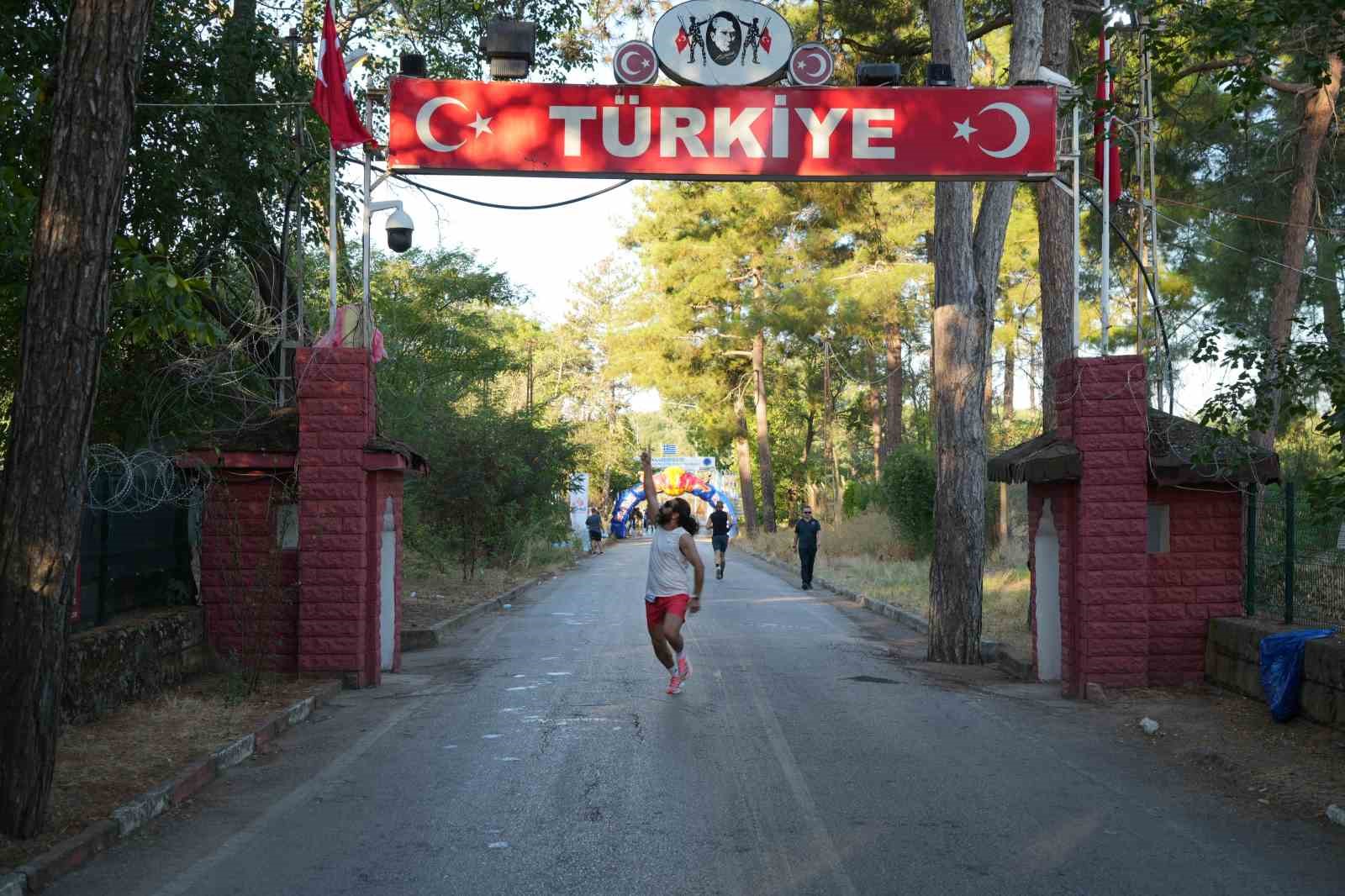 Edirne’de maraton coşkusu: 1071 sporcu hem koştu hem eğlendi